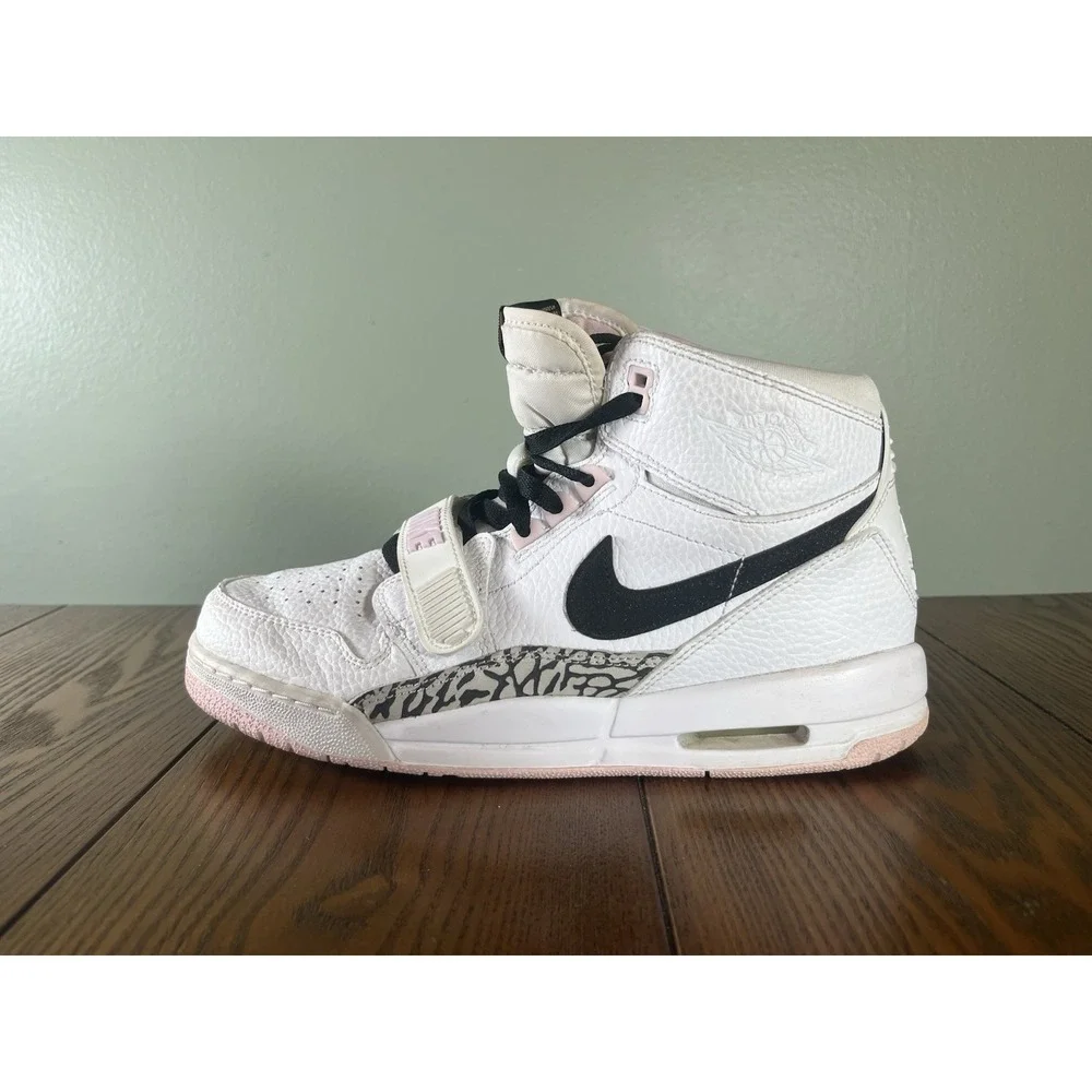 Air Jordan 312 Pink Foam Legacy Nike AT4040-106 Shoes Size 7Y Women's 8.5